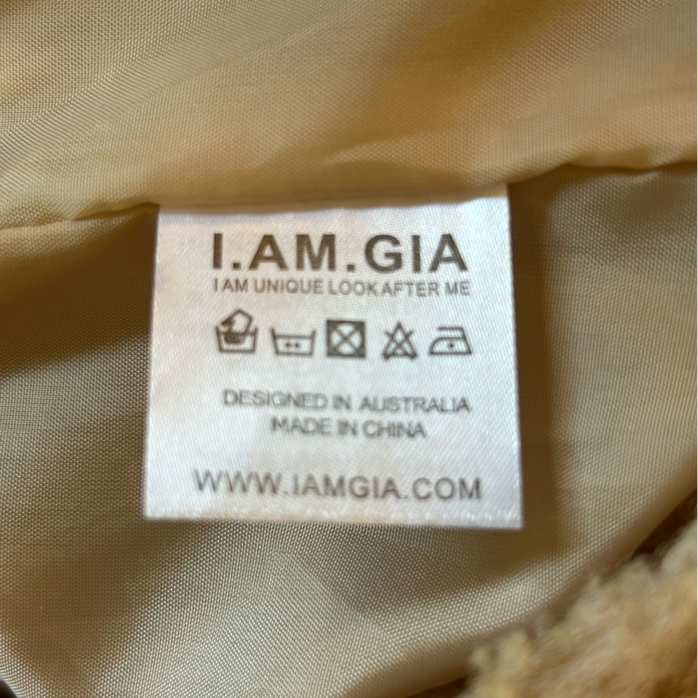 I.AM.GIA Pixie Teddy Caramel Sherpa Oversized Jacket - Fits up to Large - Picture 14 of 15